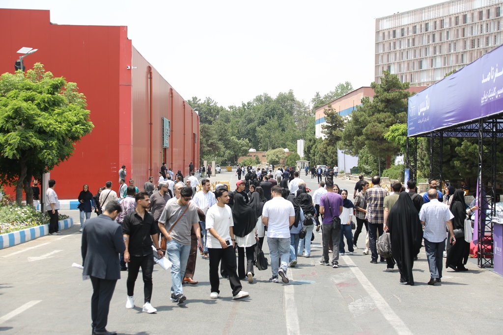معرض الصحة الإيراني 2025: أكبر حدث تكنولوجي طبي في البلاد يجمع القادة والمبتكرين